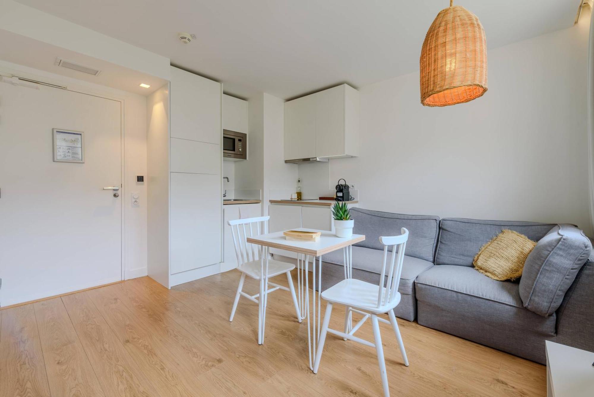 Les Appartements Et Chambres De Montpellier Exterior photo