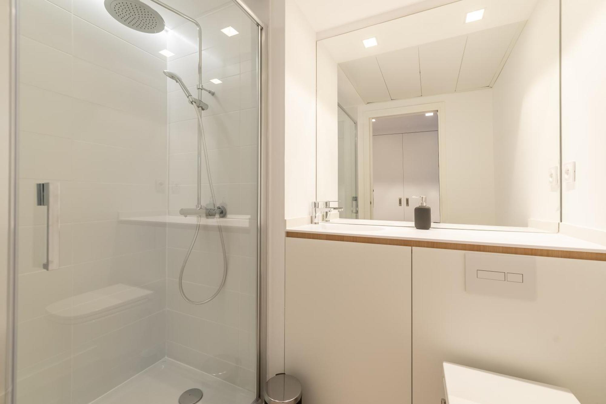 Les Appartements Et Chambres De Montpellier Exterior photo